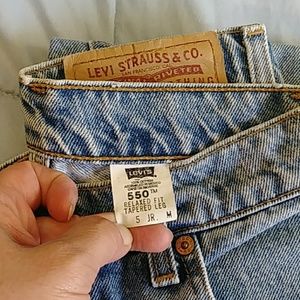 Levis 550
